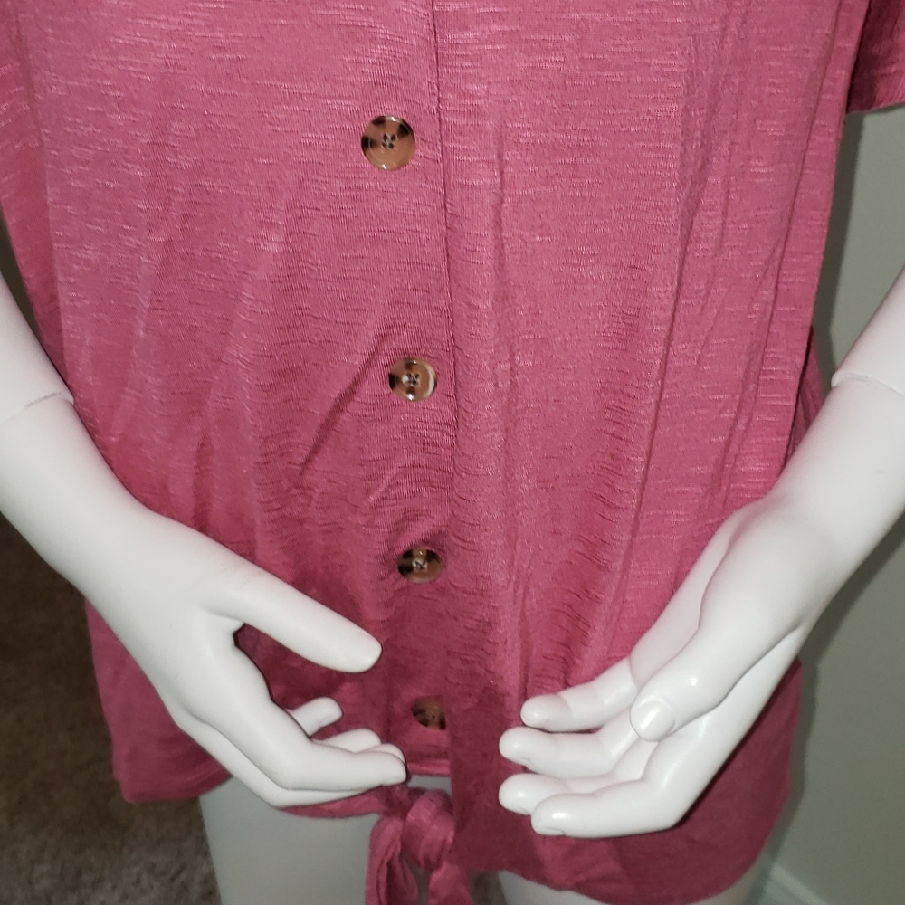 Pink shirt - Picture 2 of 4